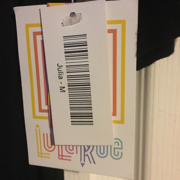 Solid black LLR Julia - Picture 2 of 4